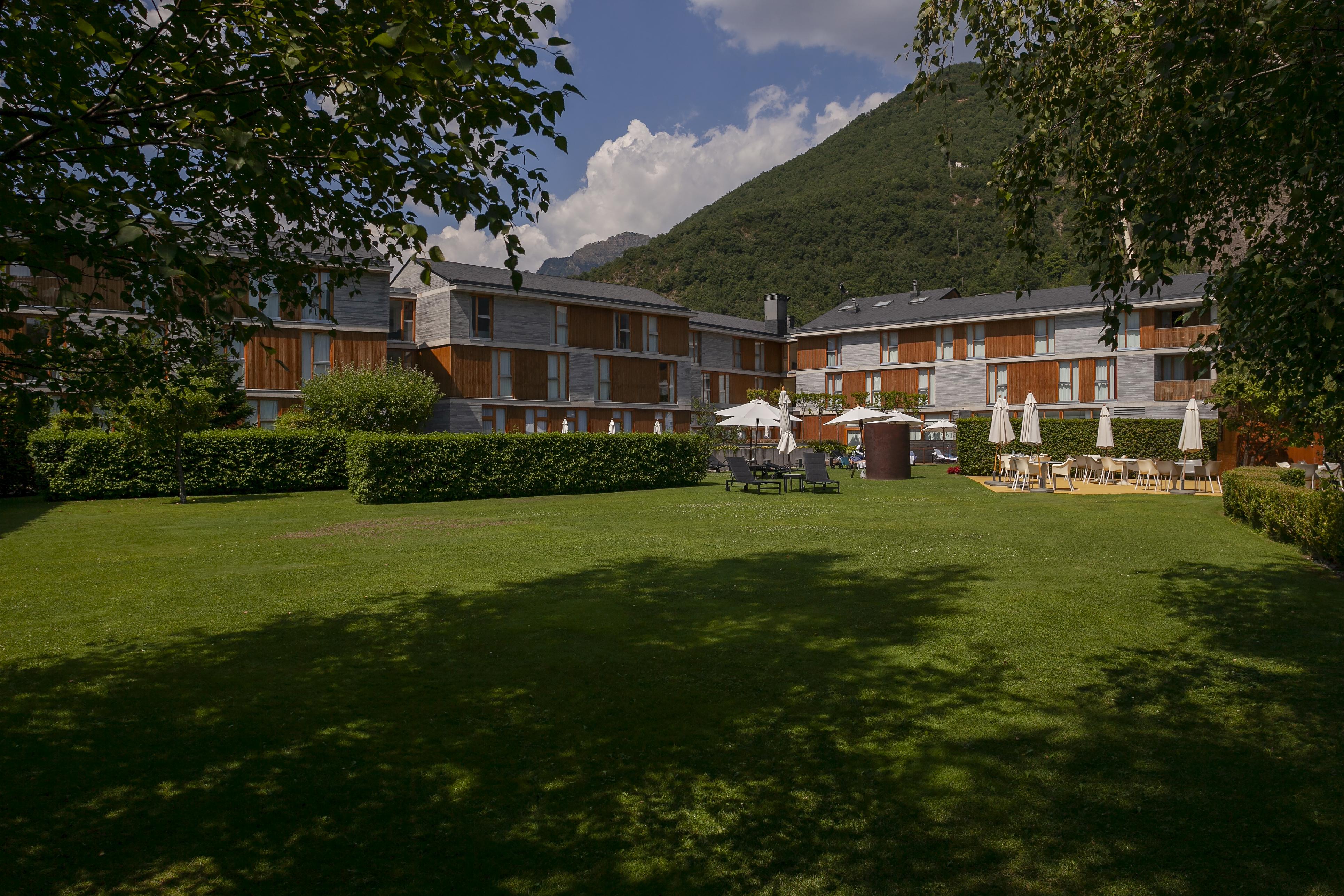 Tierra De Biescas Hotel Buitenkant foto