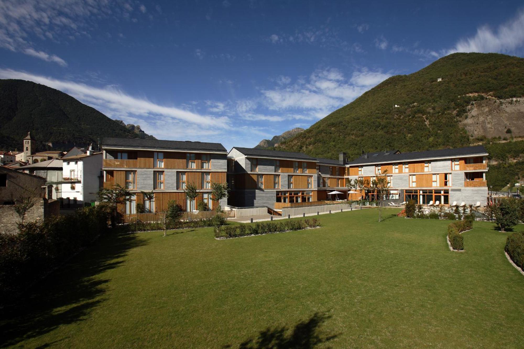 Tierra De Biescas Hotel Buitenkant foto