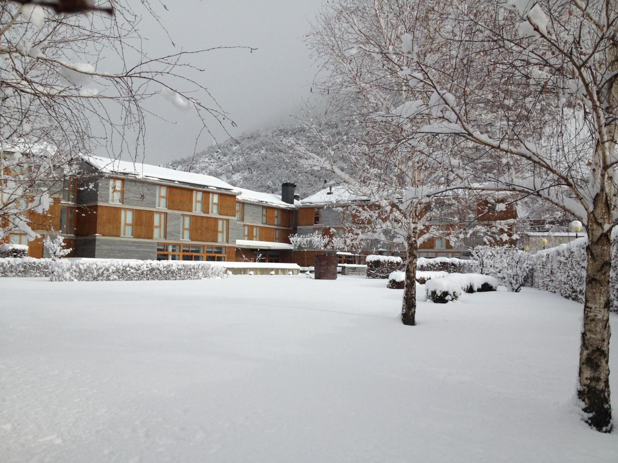 Tierra De Biescas Hotel Buitenkant foto